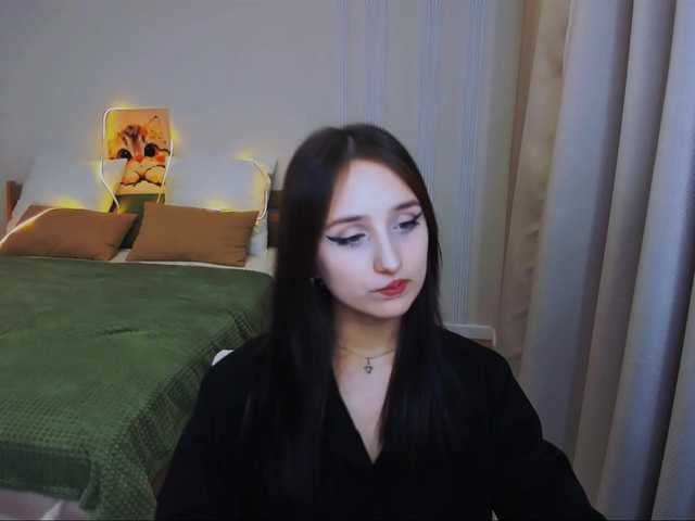 JulietteMonli live cam on BongaCams