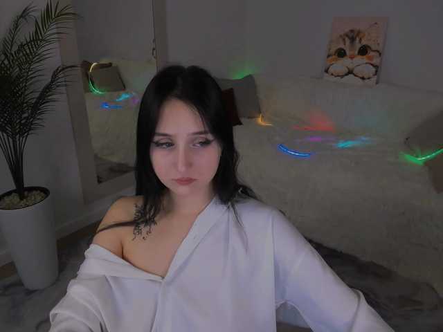 JulietteMonli live cam on BongaCams
