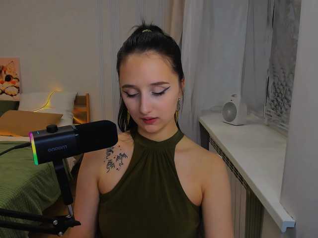 JulietteMonli live cam on BongaCams