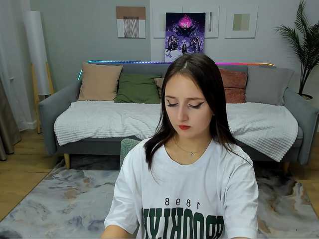 JulietteMonli live cam on BongaCams