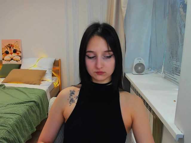 JulietteMonli live cam on BongaCams