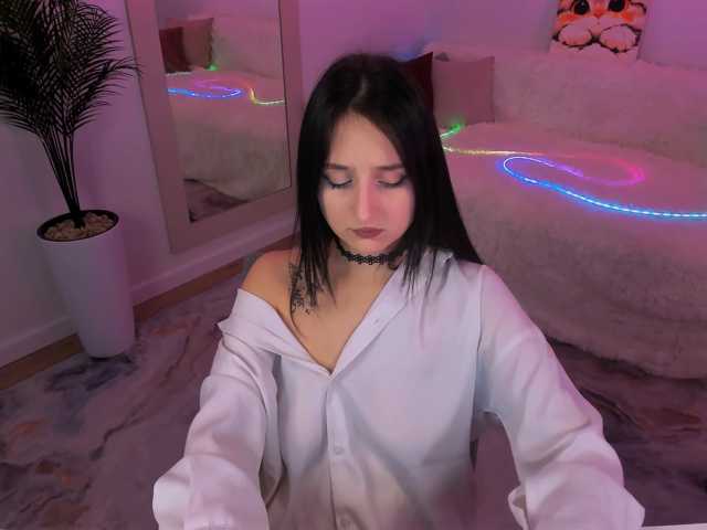 JulietteMonli live cam on BongaCams