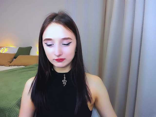 JulietteMonli live cam on BongaCams