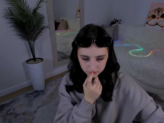 JulietteMonli live cam preview