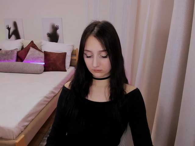 JulietteMonli live cam on BongaCams