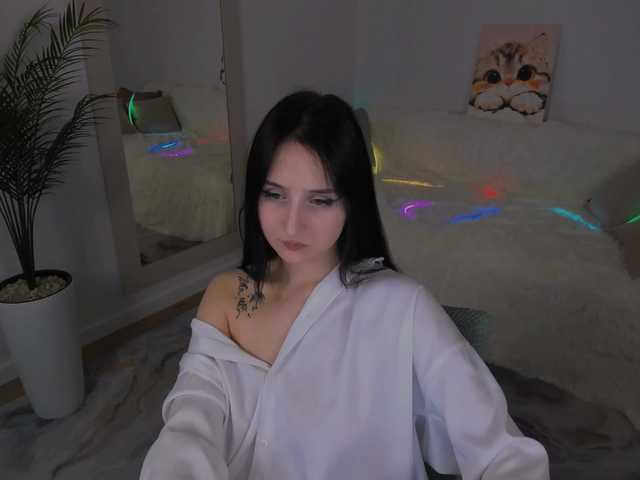 JulietteMonli live cam on BongaCams