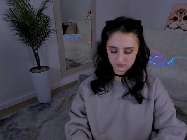 JulietteMonli live cam on BongaCams