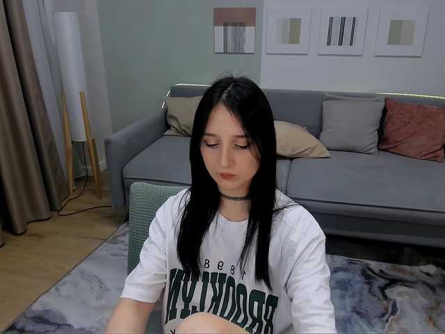 JulietteMonli live cam on BongaCams