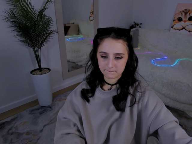 JulietteMonli live cam on BongaCams