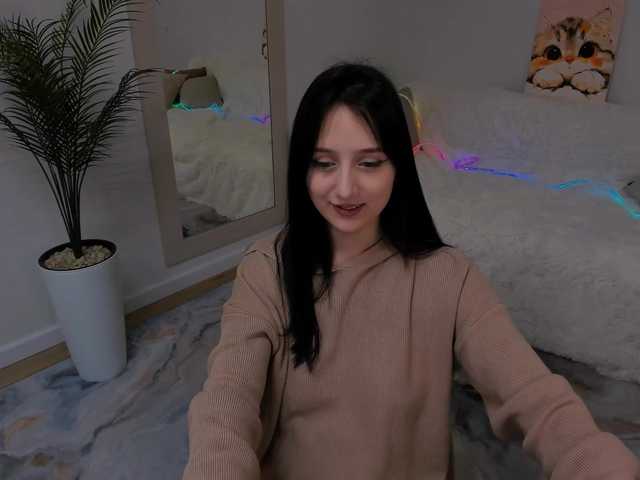 JulietteMonli live cam on BongaCams