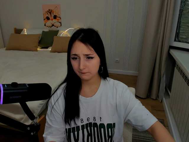 JulietteMonli live cam on BongaCams