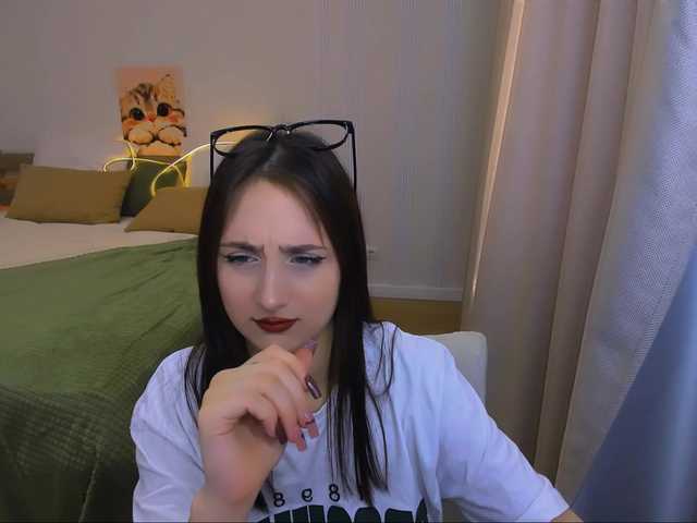 JulietteMonli live cam on BongaCams