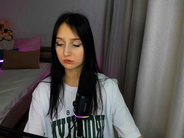 JulietteMonli live cam on BongaCams