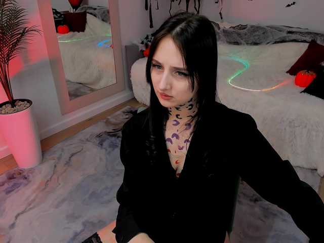 JulietteMonli live cam on BongaCams