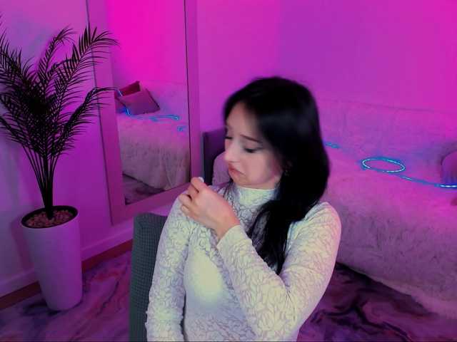 JulietteMonli live cam on BongaCams