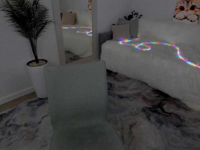 JulietteMonli live cam on BongaCams