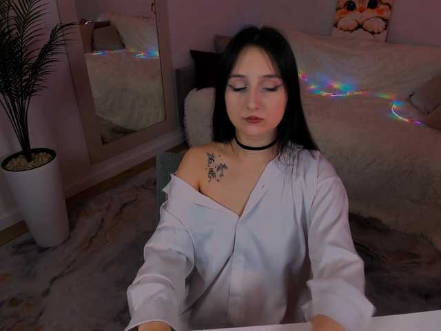 JulietteMonli live cam on BongaCams