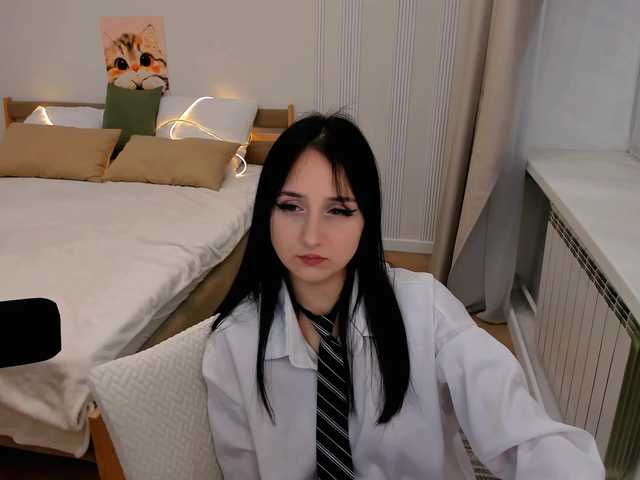 JulietteMonli live cam on BongaCams