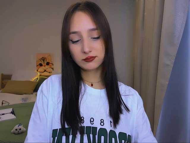JulietteMonli live cam on BongaCams