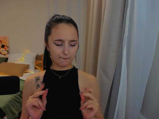 JulietteMonli live cam on BongaCams