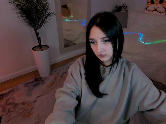JulietteMonli live cam on BongaCams