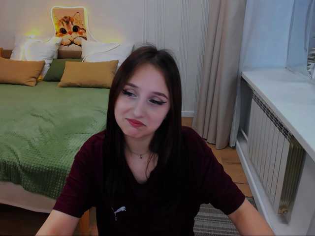 JulietteMonli live webcam show