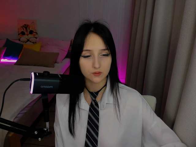 JulietteMonli live cam on BongaCams