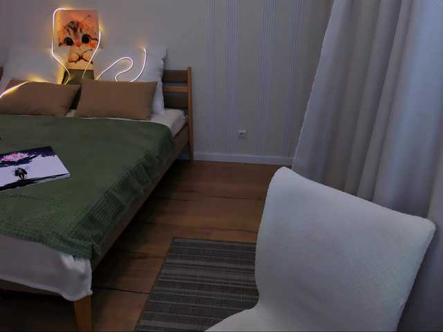 JulietteMonli live cam on BongaCams