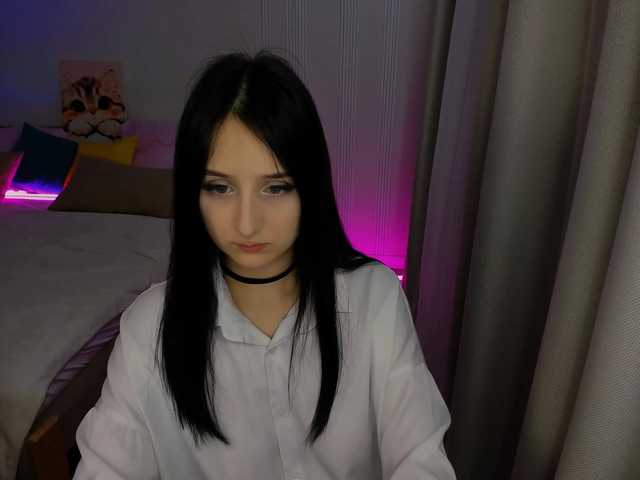 JulietteMonli live cam on BongaCams