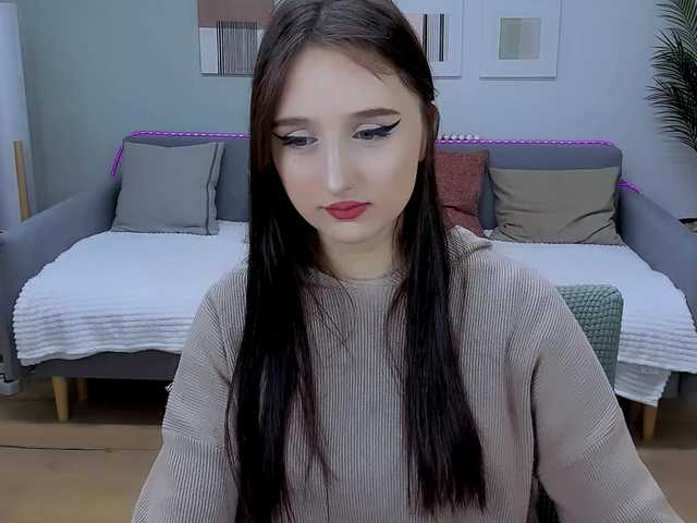 JulietteMonli live cam on BongaCams