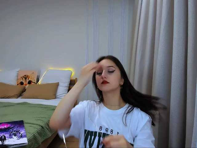 JulietteMonli live cam on BongaCams