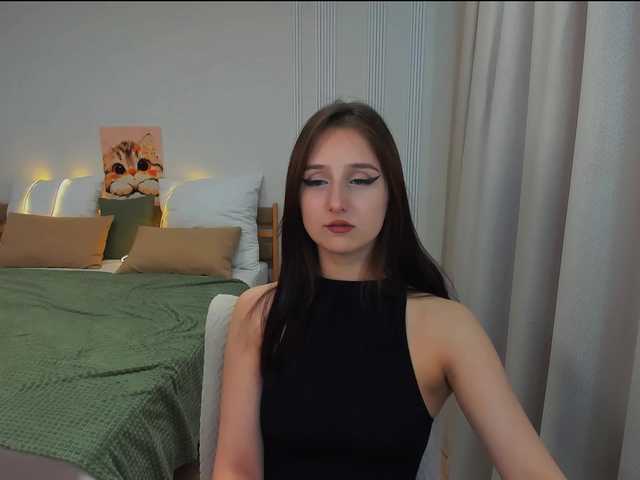 JulietteMonli live cam on BongaCams