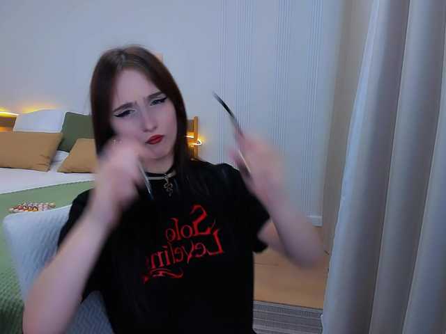 JulietteMonli live cam on BongaCams