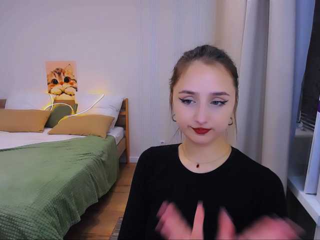 JulietteMonli live cam on BongaCams