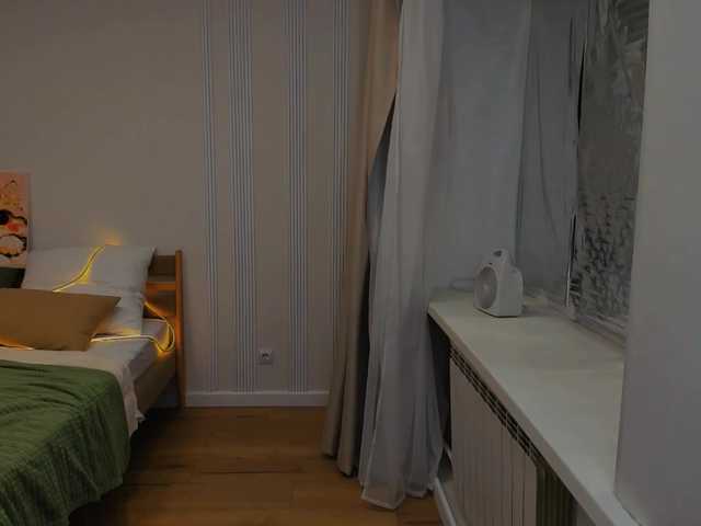 JulietteMonli live cam on BongaCams