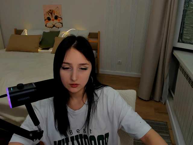 JulietteMonli live cam on BongaCams