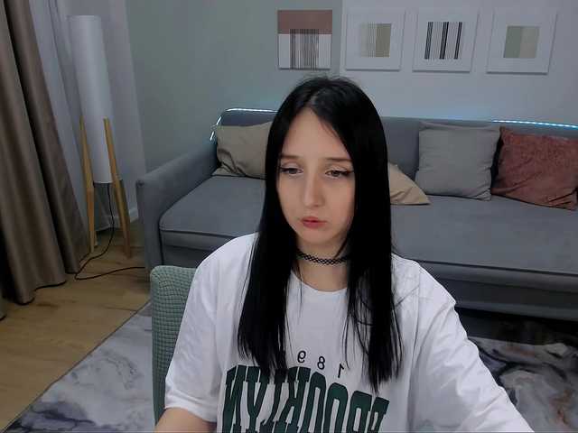 JulietteMonli live cam on BongaCams