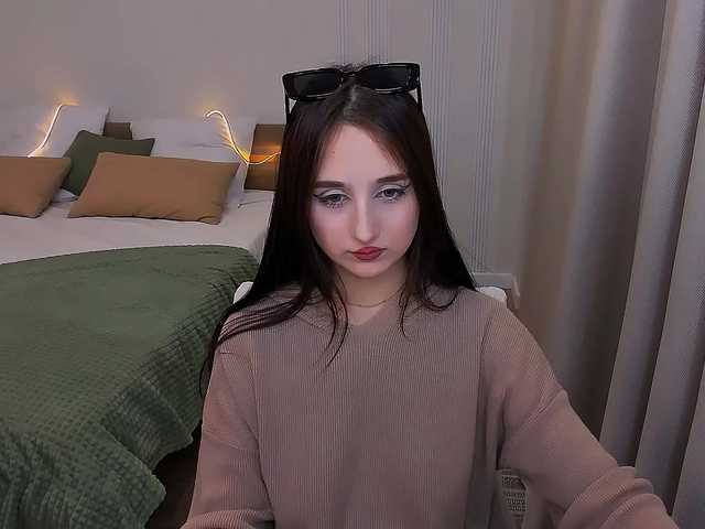 JulietteMonli live cam on BongaCams