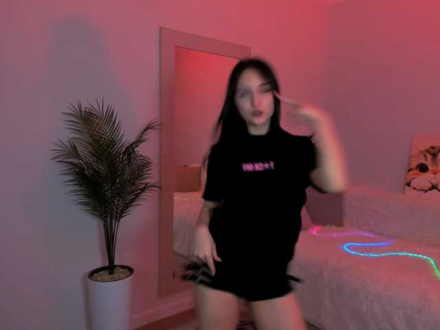 JulietteMonli live cam on BongaCams