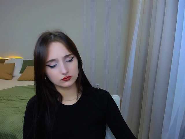 JulietteMonli live cam on BongaCams