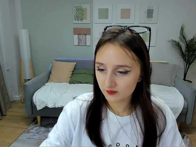 JulietteMonli live cam on BongaCams