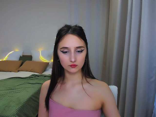 JulietteMonli live cam on BongaCams