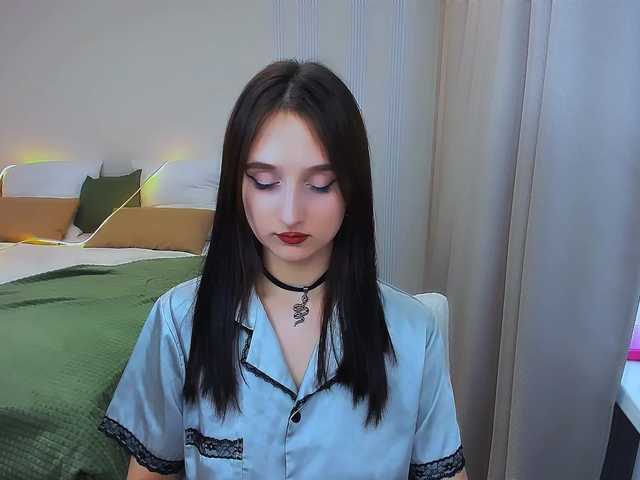 JulietteMonli live cam on BongaCams
