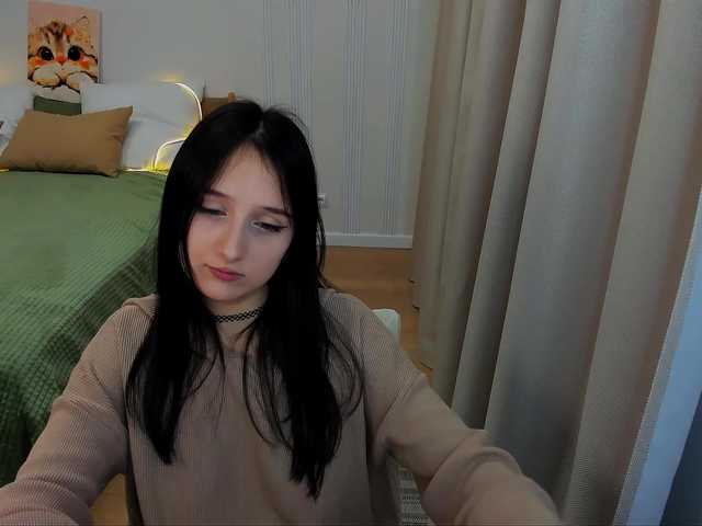JulietteMonli live cam on BongaCams