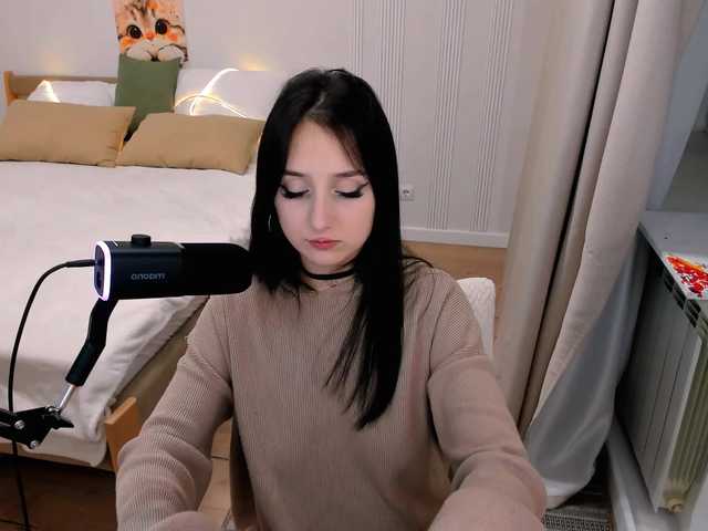 JulietteMonli live cam on BongaCams