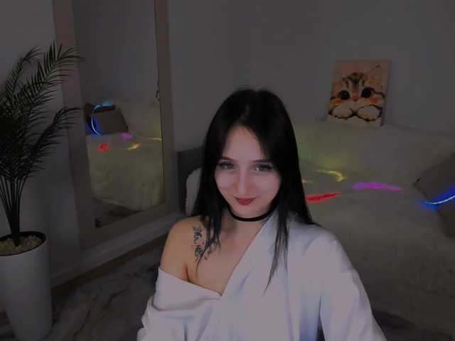 JulietteMonli live cam on BongaCams