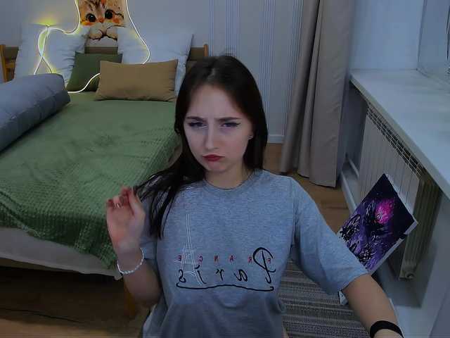 JulietteMonli live cam on BongaCams