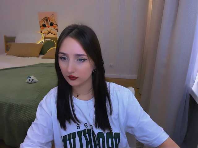JulietteMonli live cam on BongaCams