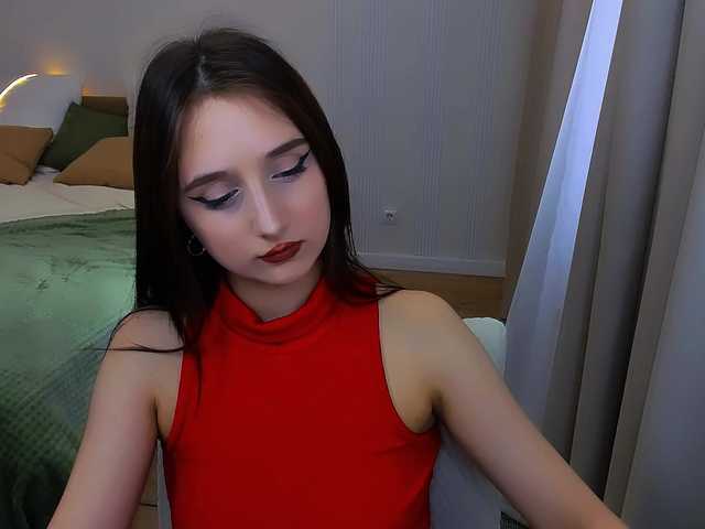JulietteMonli live cam on BongaCams