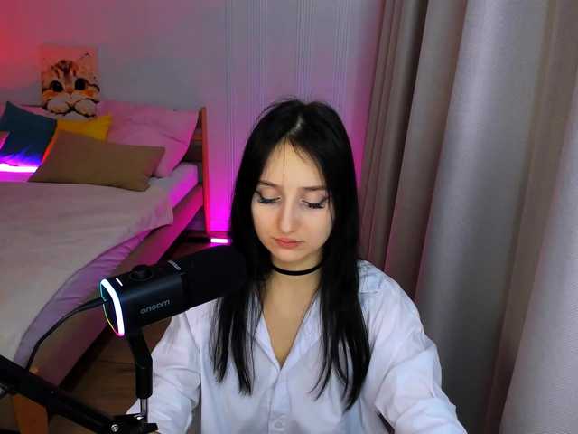 JulietteMonli live cam on BongaCams